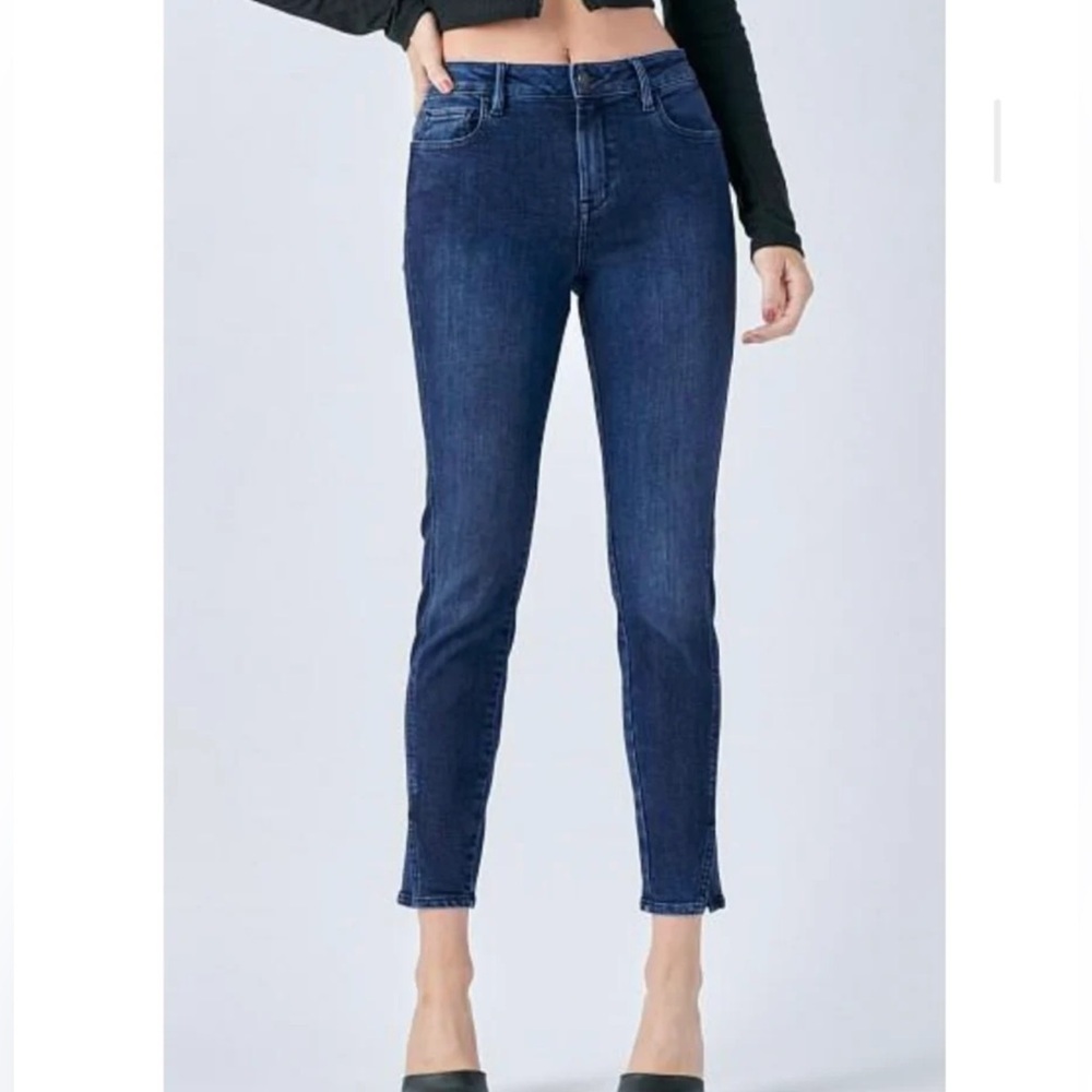 HIDDEN Jeans- High Rise Skinny Leg size 26